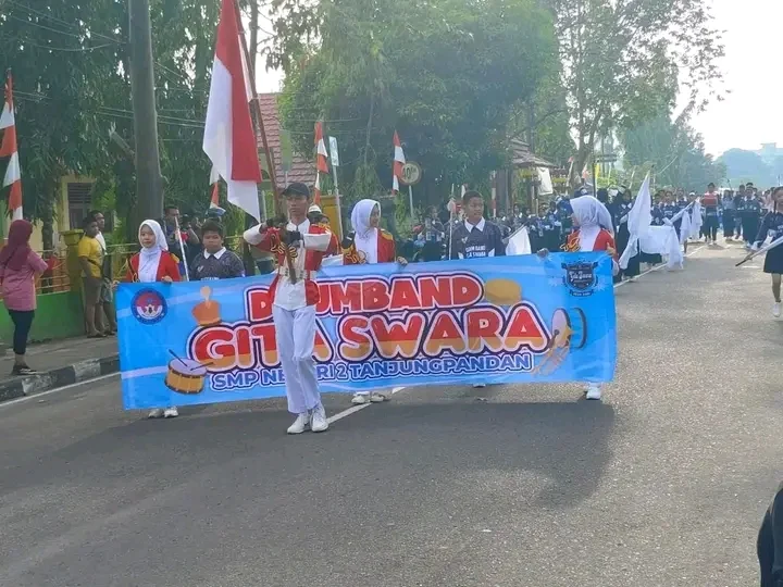 Prajurit Yonif 4 Marinir Ikut serta Dalam Acara Kirab Kota Dan Hiburan Rakyat
