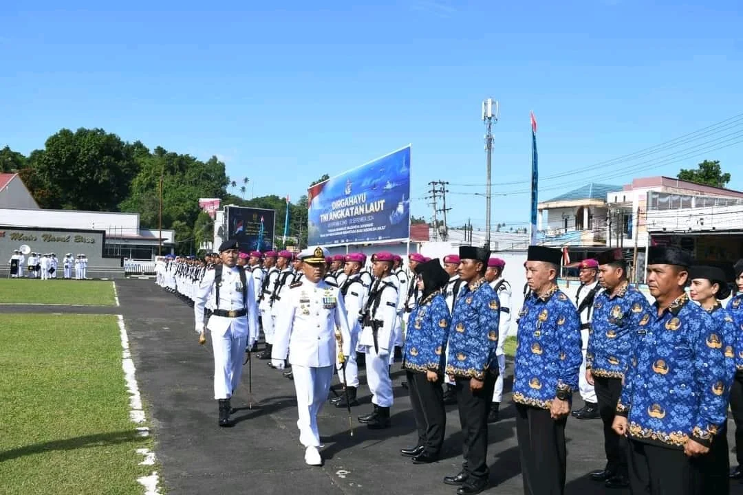 Danyonmarhanlan VIII Bersama Prajurit Petarung Bitung Mengikuti Upacara HUT ke-79 TNI Angkatan Laut