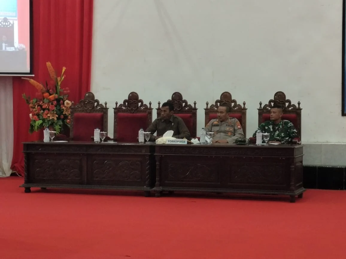 Rapat Paripurna DPRD Kabupaten Halmahera Selatan Bahas Penandatanganan Nota Kesepakatan KUA-PPAS APBD Tahun Anggaran 2025 Halmahera