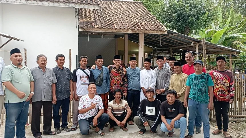 Nyatakan Sikap Dukung BERTAJI’Sesepuh Kemiling Pak Baskoro dan Puluhan Warga lain Nya
