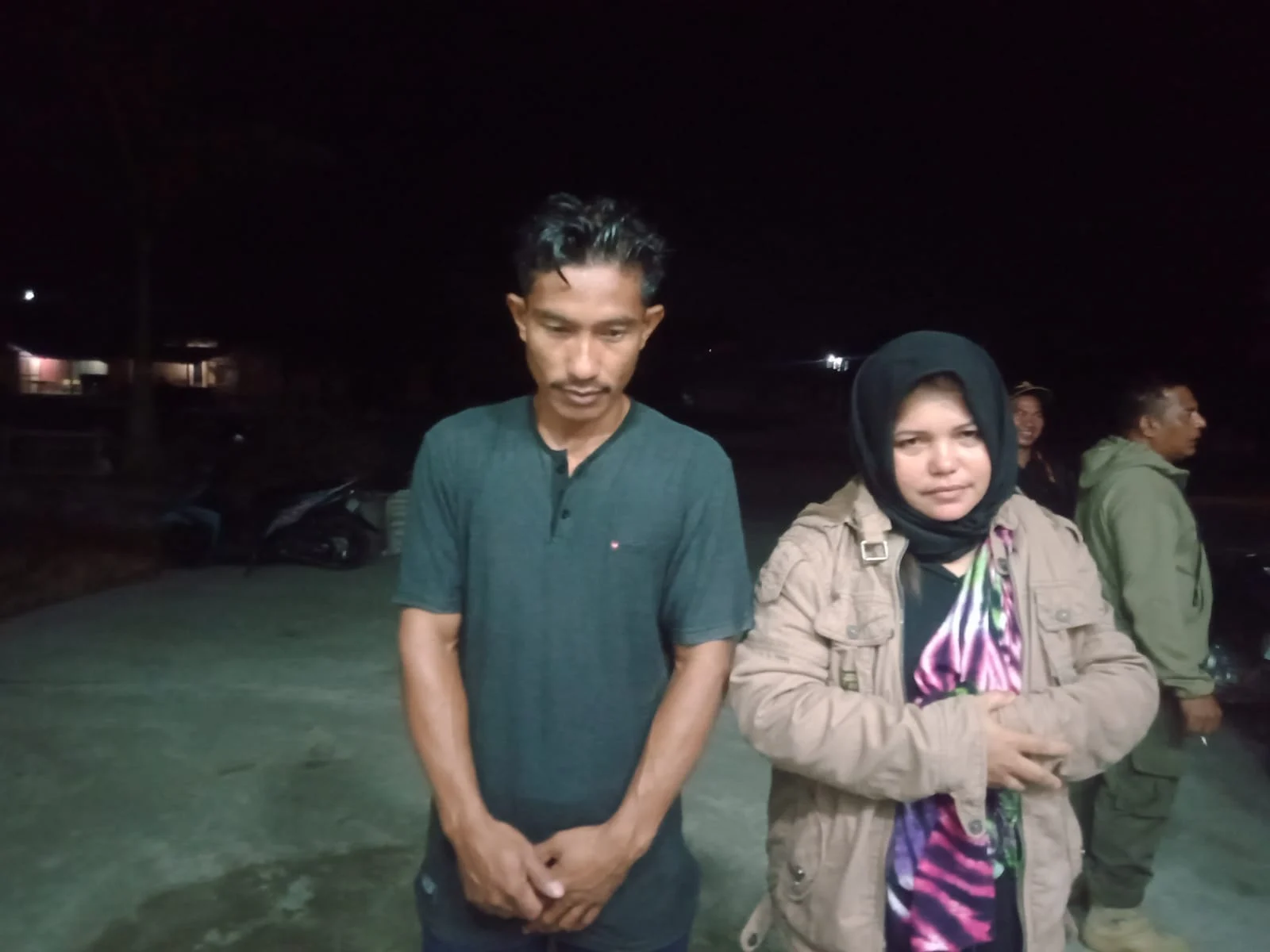 Satpol PP Halsel Amankan Dua Pasangan Bukan Suami Istri di Penginapan Ungu.Halmahera Selatan.Info86News.com.22/09/2024
