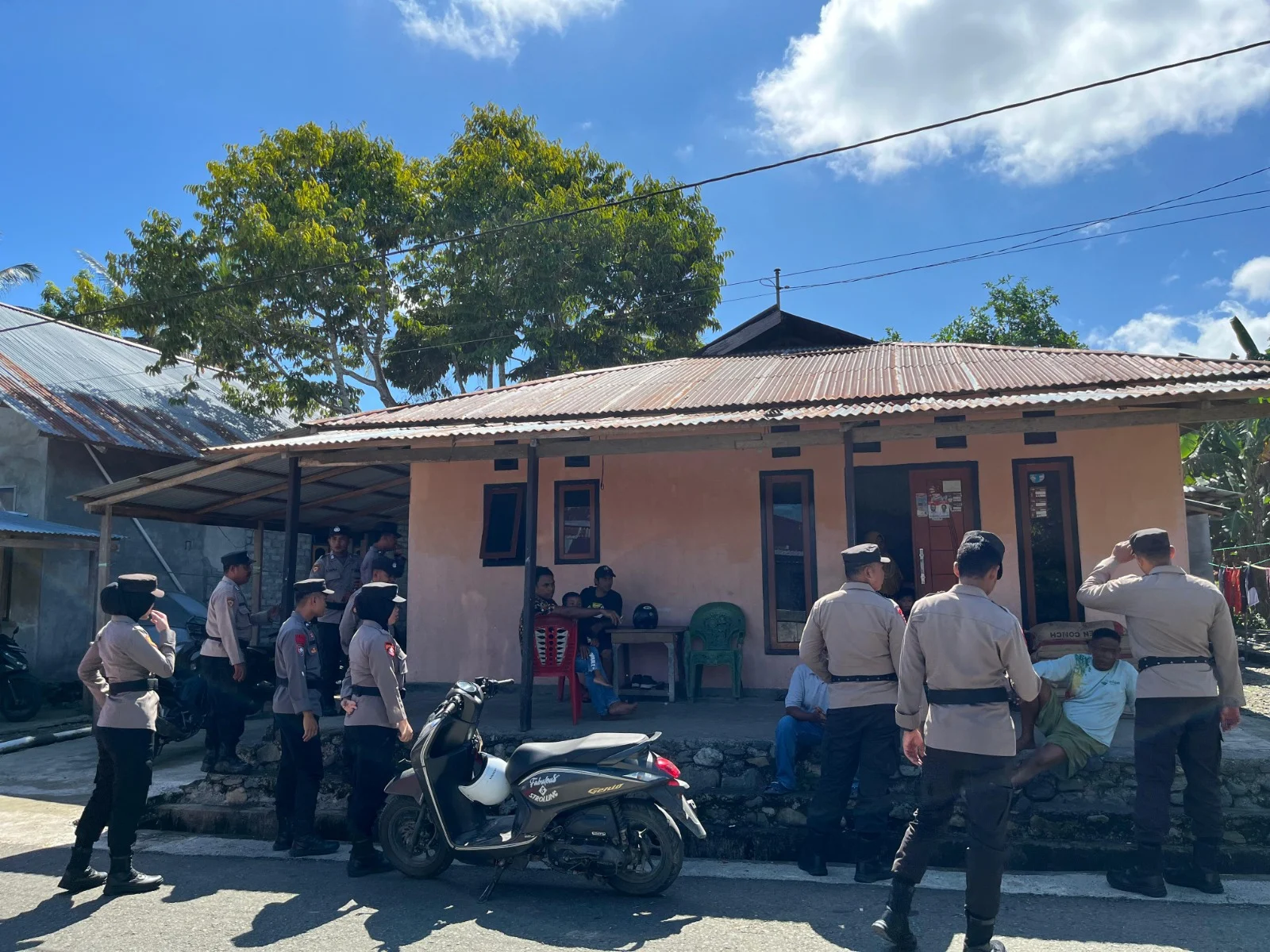 Operasi Mantap Praja Kie Raha 2024, Polres Halsel Aktif Laksanakan Himbauan Pilkada Damai. Halmahera Selatan. Info86News.com.  29/09/2024