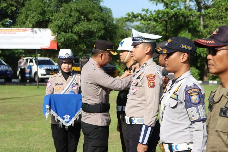 Apel Gelar Pasukan Operasi Zebra Musi 2024 Di Pimpin langsung Oleh Kapolres OKU