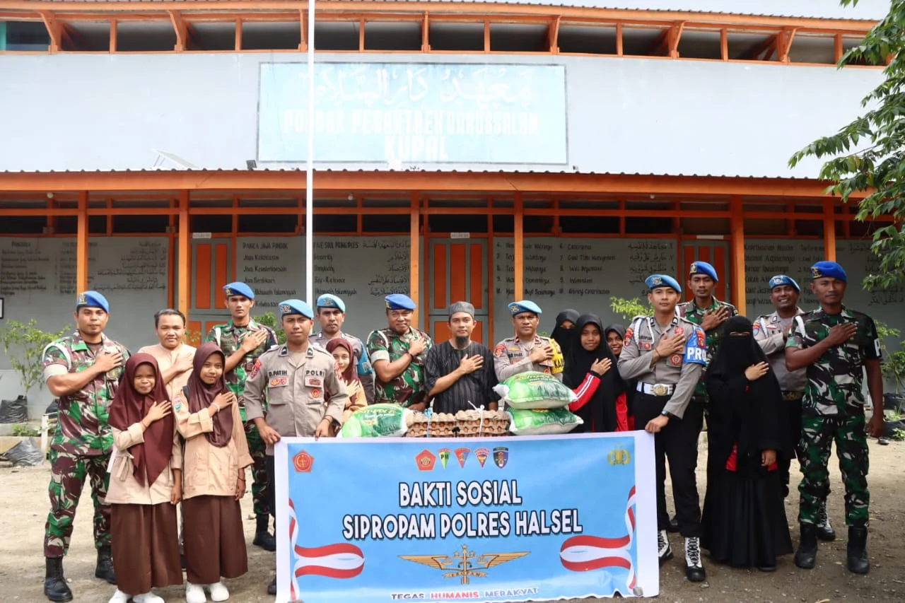 Wujud Kepedulian, Sipropam Polres HalselLaksanakan Bakti Sosial. Halmahera Selatan.19/10/2024.