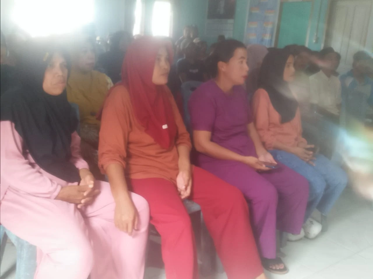 Warga desa sipi di undang pemerintah untuk mengklarfikasi isu dugaan korupsi gercep yang beredar firal di kecamatan Sirenja