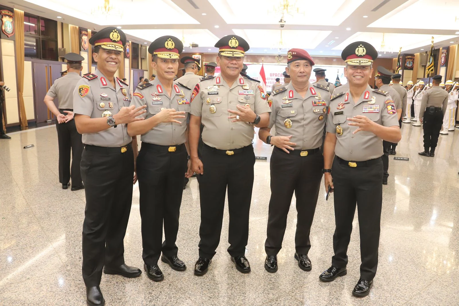 Wakapolda Sulteng Helmi Kwarta Resmi Sandang Pangkat Bintang Satu