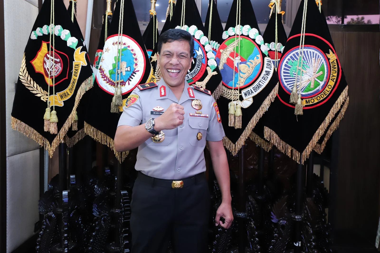 Wakapolda Sulteng Helmi Kwarta Resmi Sandang Pangkat Bintang Satu