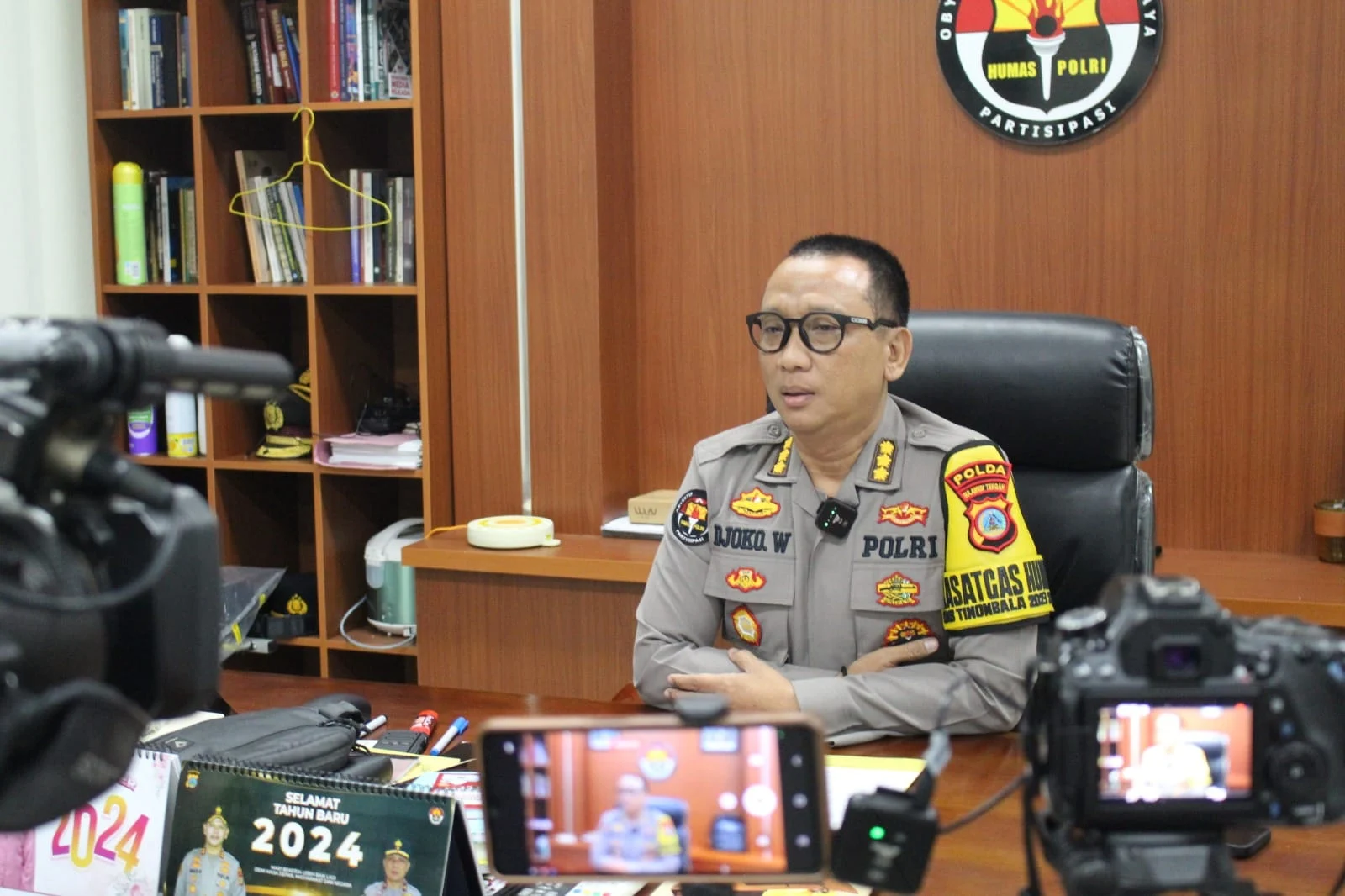 Unjuk Rasa Aliansi Mahasiswa dan Rakyat Sulteng Menggugat di KPU, Kepolisian Ingatkan Tidak Anarkhis