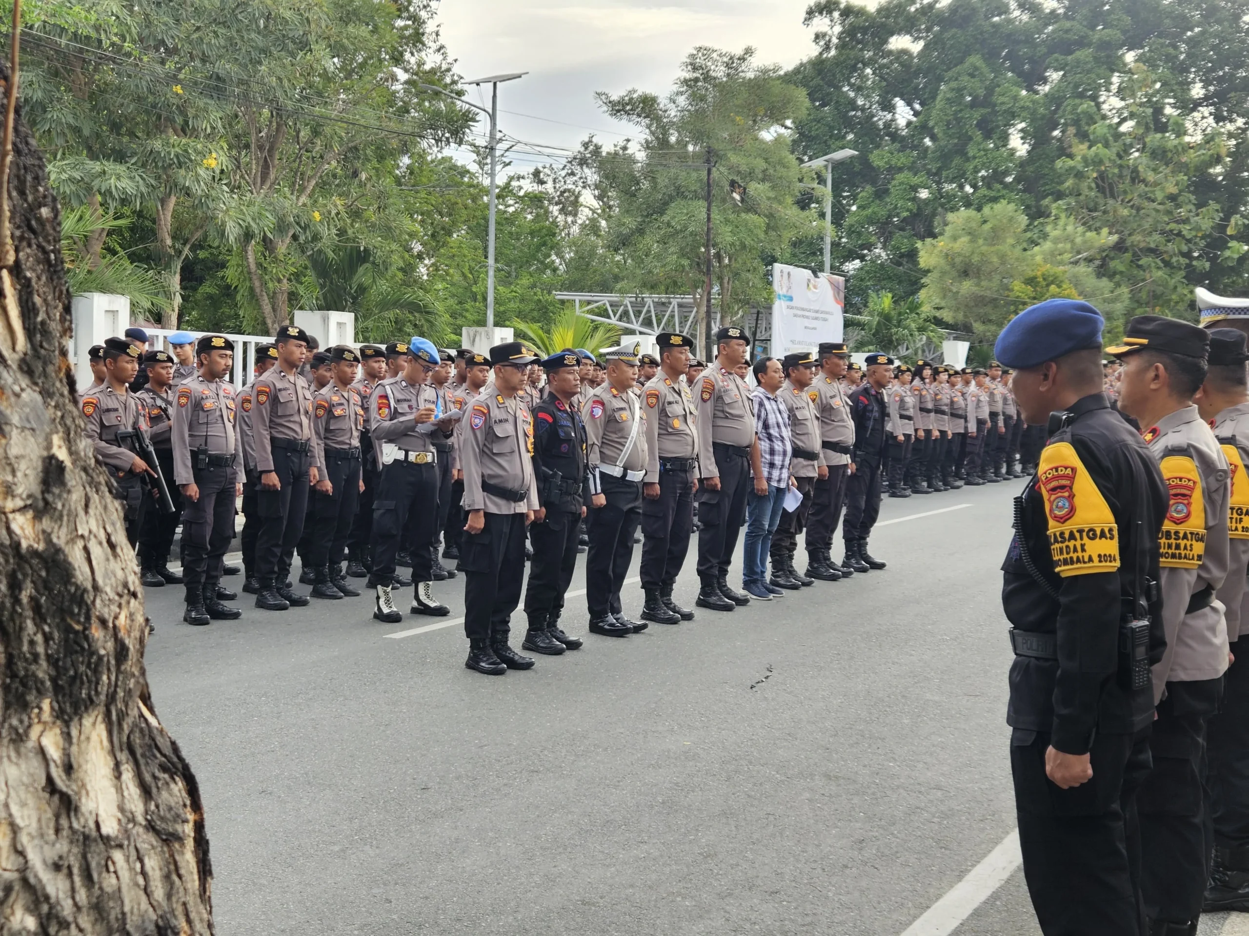Pengamanan Unras di KPU, Polda Sulteng Kedepankan tindakan Humanis dan Tidak Ada Senpi