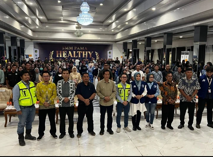 WhatsApp Image 2025-02-03 at 18.57.45 (1) Ketua dan Wakil Ketua DPRD Kabupaten Barito Utara Pj. Sekretaris Daerah Kabupaten Barito Utara Staf Ahli Bupati dan Asisten Sekda Kabupaten Barito Utara Unsur Forum Koordinasi Pimpinan Daerah Kabupaten Barito Utara Camat Teweh Tengah