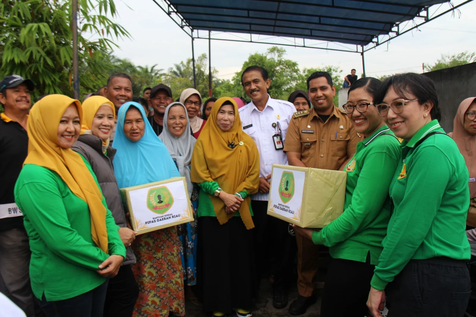 Pemasyarakatan Peduli Korban Bencana, Jajaran Kanwil Ditjenpas Riau dan UPT Pemasyarakatan Se-Pekanbaru Gelar Bakti Sosial Untuk Korban Banjir Rumbai