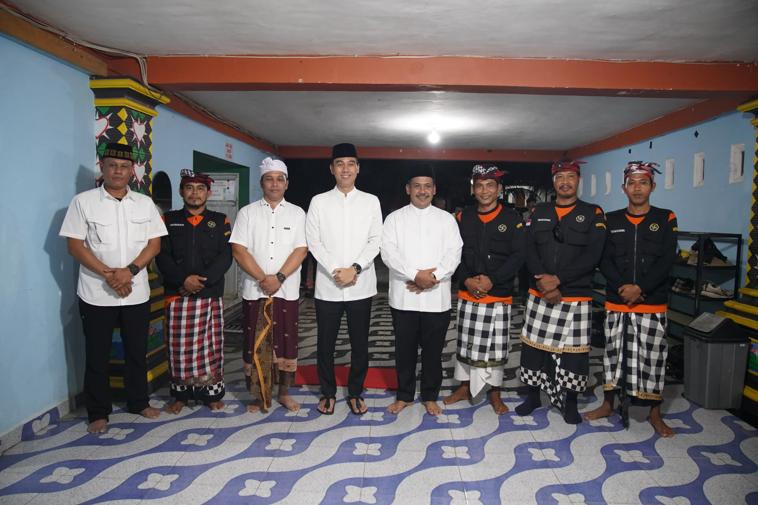 Indahnya Toleransi, Umat Hindu Turut Hadiri Safari Ramadan Bupati OKI
Kamis.13 maret 2025

