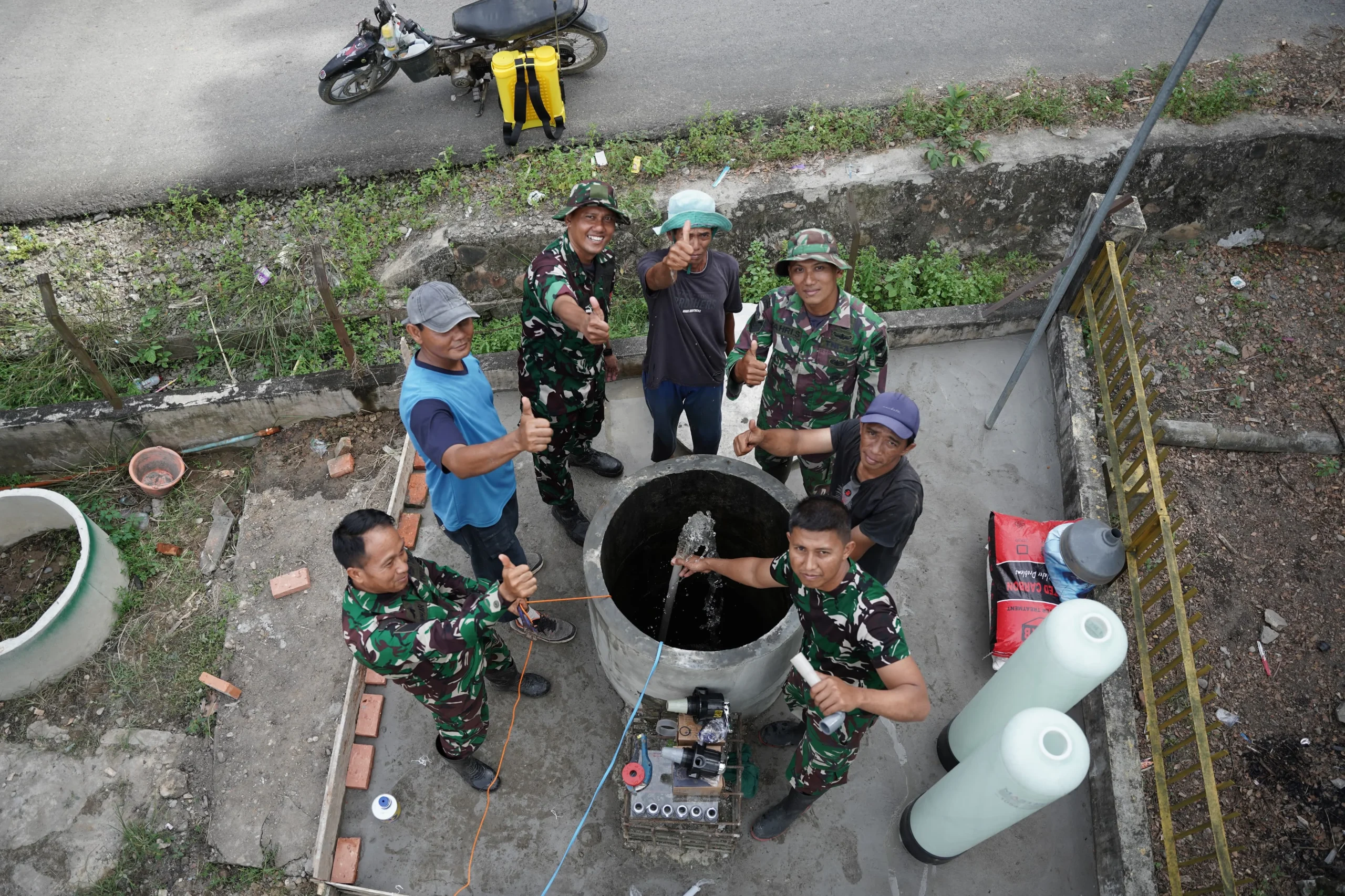 TMMD ke-123 Hadirkan Solusi, Warga Bukit Meutuah Kini Nikmati Air Bersih
