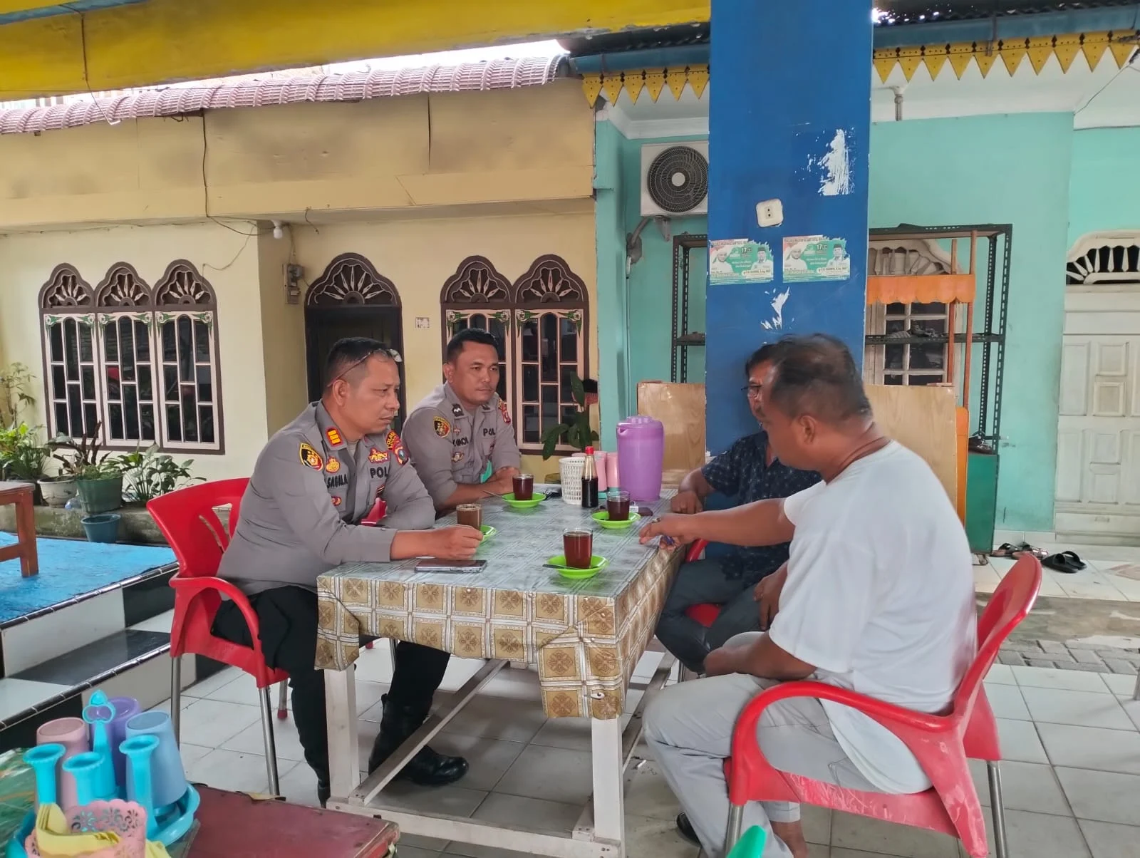 Pesonol Polsek Lima Puluh Yang Di Pimpin Oleh AKP SALOMOAN SAGALA, SH Melaksanakan Cooling System Bersama Warga, Guna Menciptakan Yang Aman Dan Kondusif