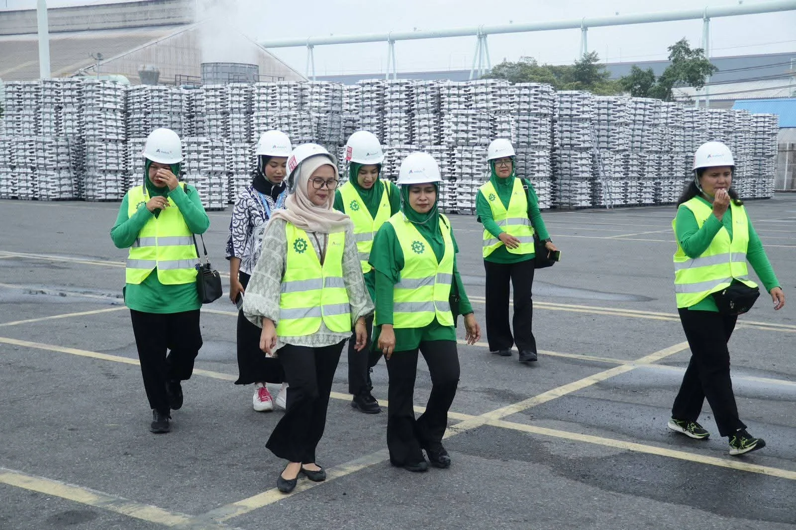 Ketua Persit KCK Cab XXXV Dim 0208/Asahan Laksanakan Kunjungan Kerja ke PT Inalum
