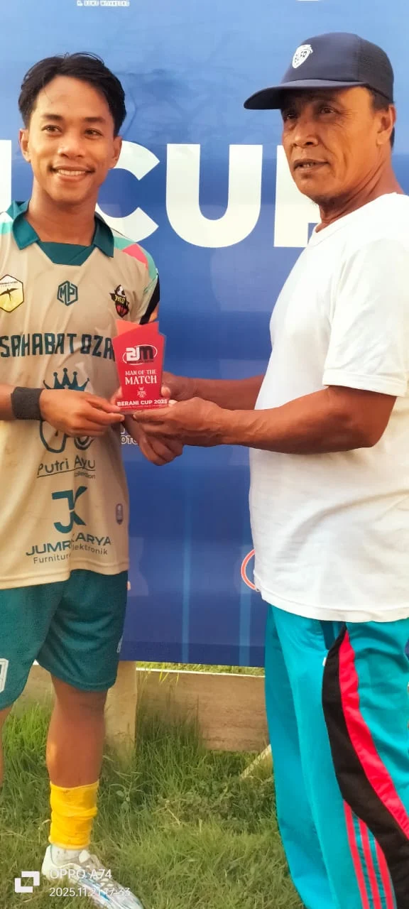 Turnamen Berani Cup 2025,  Semua Panitia Selalu Jaga kekompakan,  Beringin putra Dampal Vs JK SO FC.  Sioyong (1 - 2), Kedua Klub Lolos Babak Ke II

