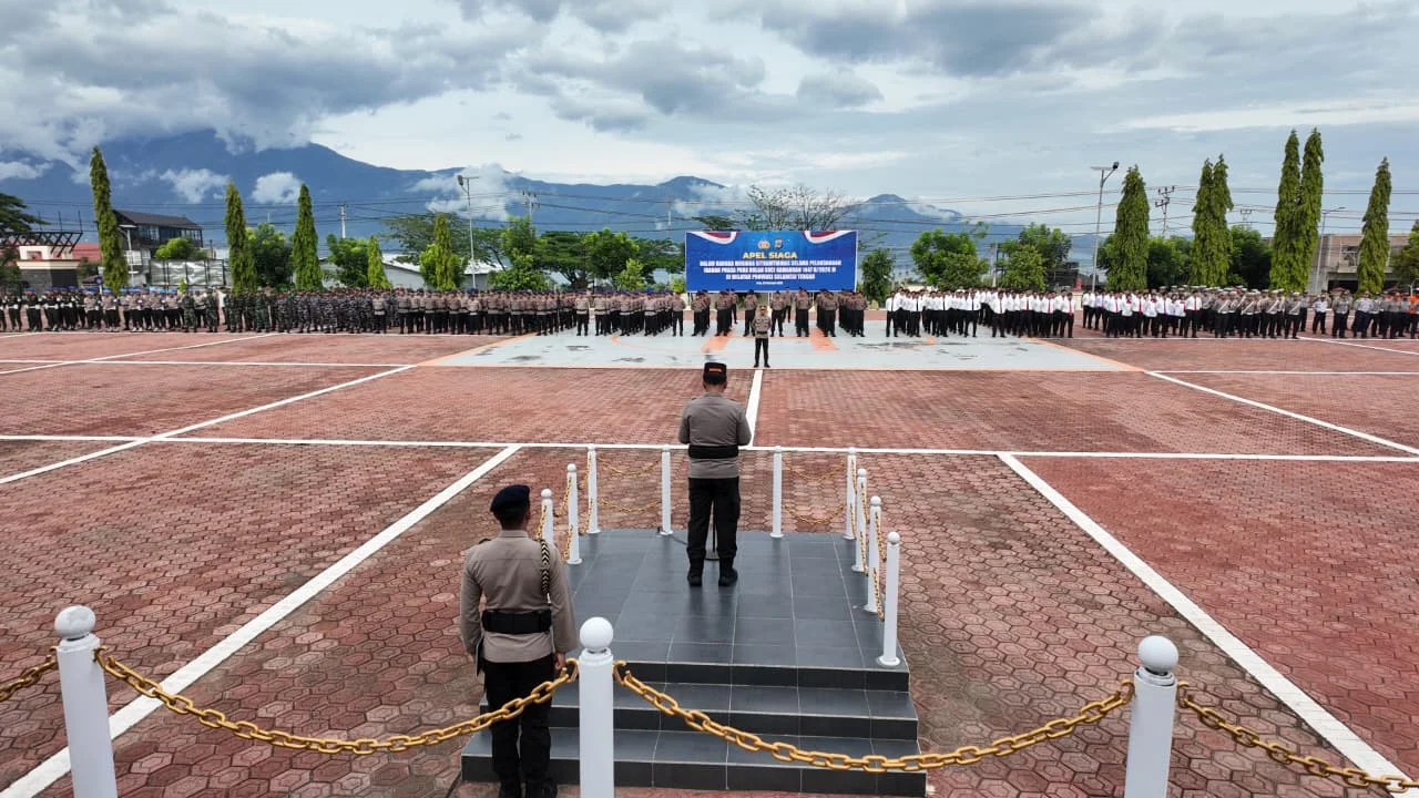 *Kapolda Sulteng Pimpin Apel Siaga Pengamanan Ramadhan 1447 H, Pastikan Kamtibmas Tetap Kondusif*