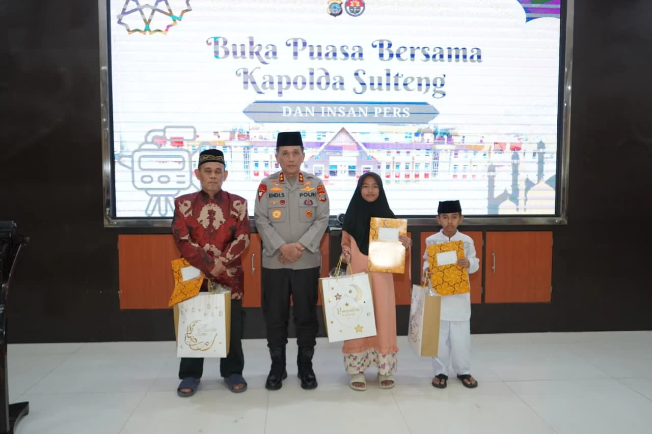 *Kapolda Sulteng Buka Puasa Bersama Insan Pers, Santuni Anak Yatim dan Perkuat Sinergi*