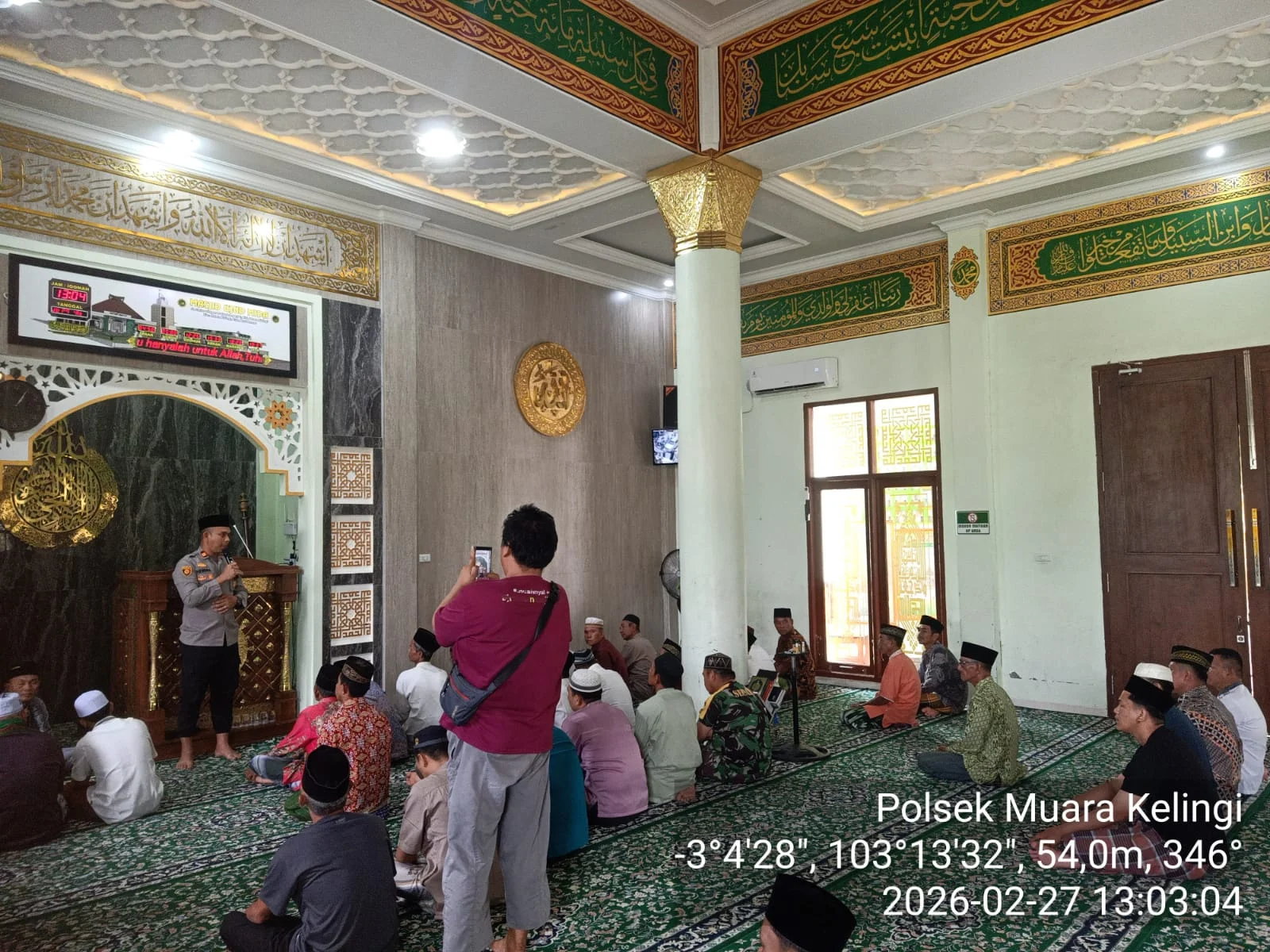 DALAM ACARA SAFARI KEGIATAN JUMA'AT BOROKA DI BULAN SUCI ROMAHDON.DI MASJID UJUD MIDA.DI HADIRI BPK KAPOLSEK MUARA KELINGI
