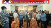 Walapolda Bersama Forkopimda Sumsel Menyambut kedatangan Kapolda Irjen Pol Sandi Nugroho di Bandara Internasional Sultan Mahmud Badarudin II Palembang