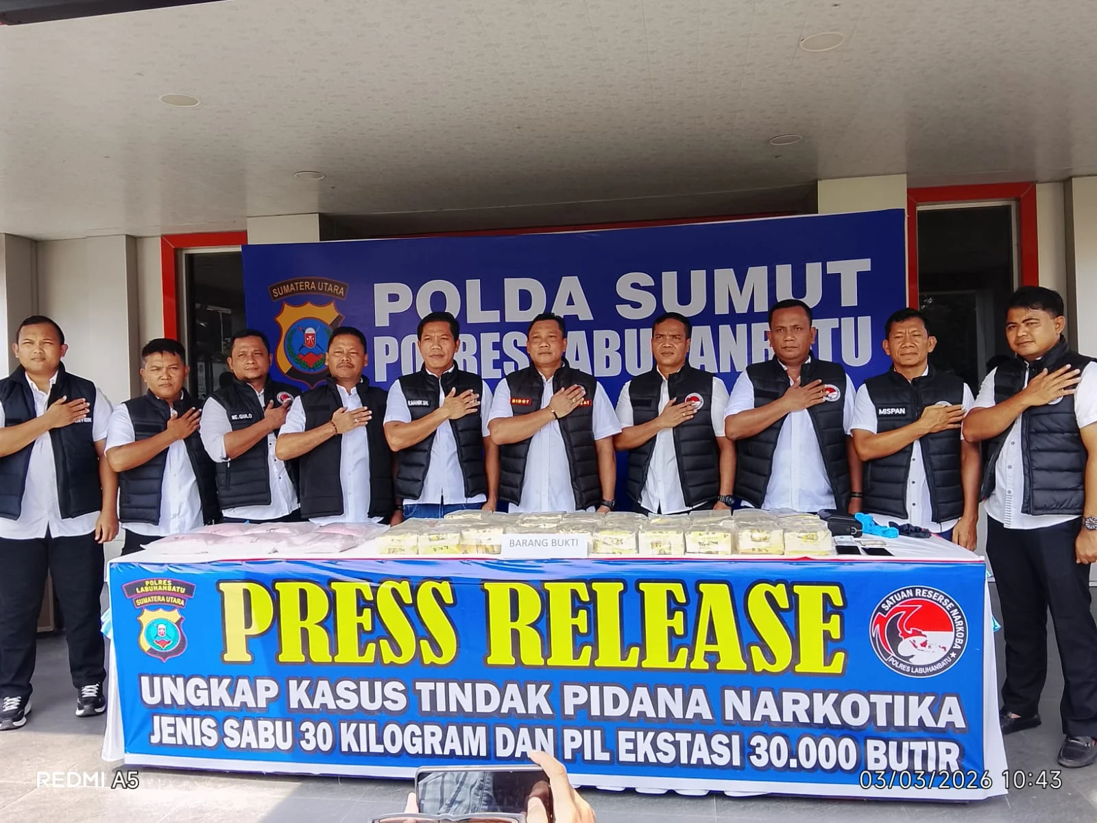 Masyarakat Apresiasi Satres Narkoba Polres Kabupaten Labuhanbatu Ungkap Jaringan Narkotika Sabu 31.5 Kg Bruto Dan 30.000 Butir Pil Ekstasi Antar Provinsi.
