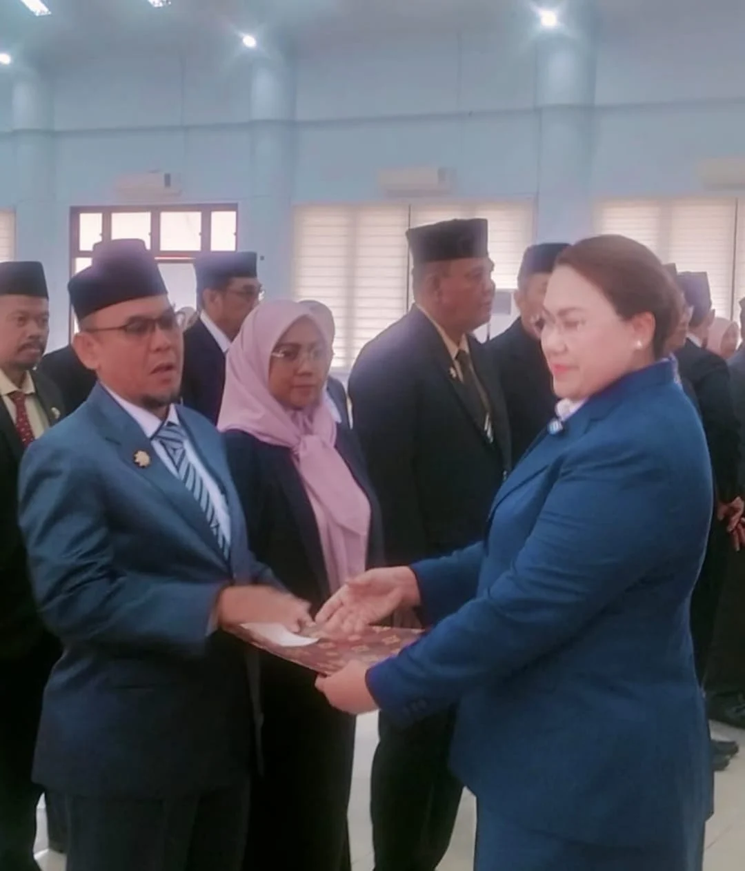 Kadis Disdikpora Donggala Ansyar Sutiadi, Kunker Di Sambut Hangat Ratusan Kepsek/ Guru TK, SD, Dan SMP Sekecamatan Dampelas Di Gedung PGRI Dampelas sekalian Bersilaturahmi