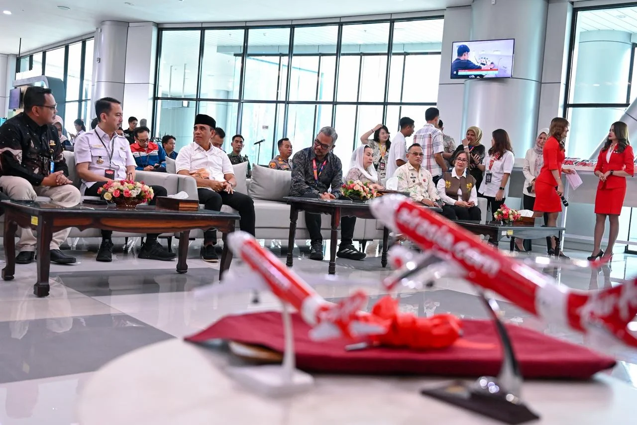 *AirAsia Resmi Terbang ke Palu, Gubernur Anwar Hafid: Perkuat Konektivitas dan Dorong Ekonomi Sulawesi Tengah*