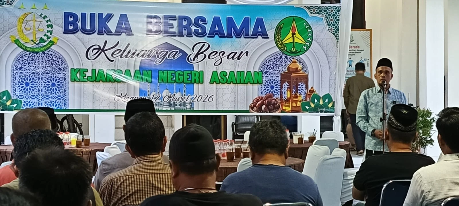 Pererat Silaturahmi, Kejari Asahan Gelar Buka Puasa Bersama dan Bagikan Takjil ke Masyarakat
