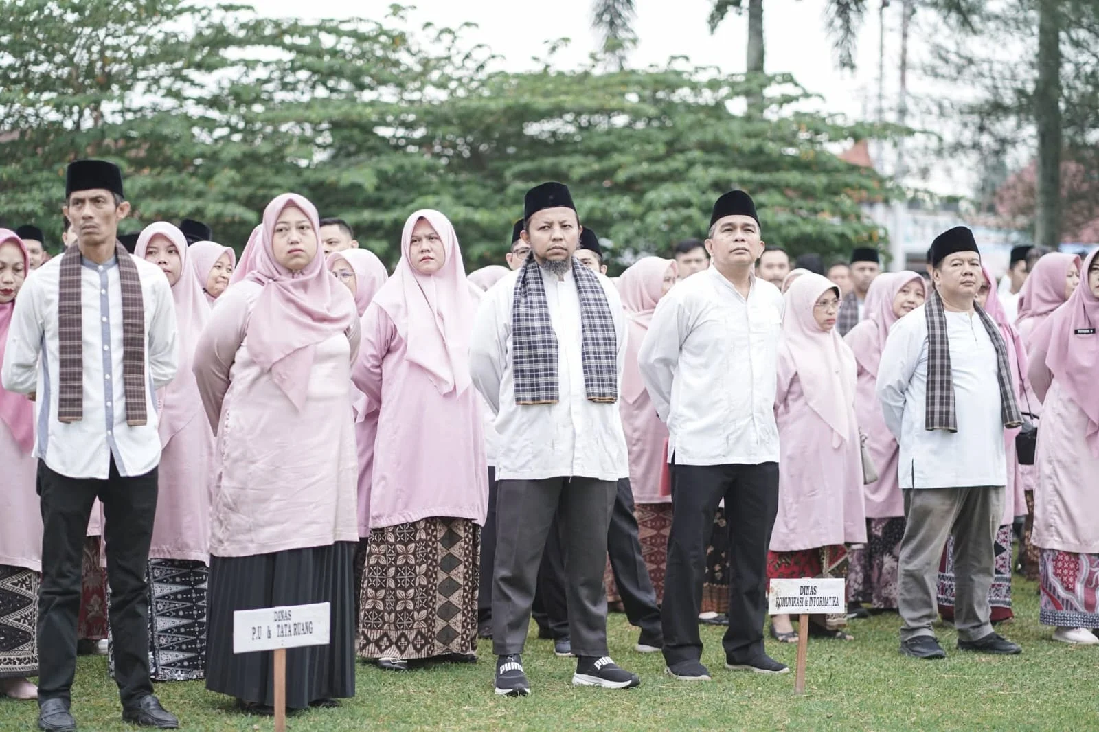 Wali Kota Solok Pimpin Apel Gabungan, Ingatkan Disiplin ASN Jelang Idul Fitri dan Sampaikan Cuti Nasional serta THR