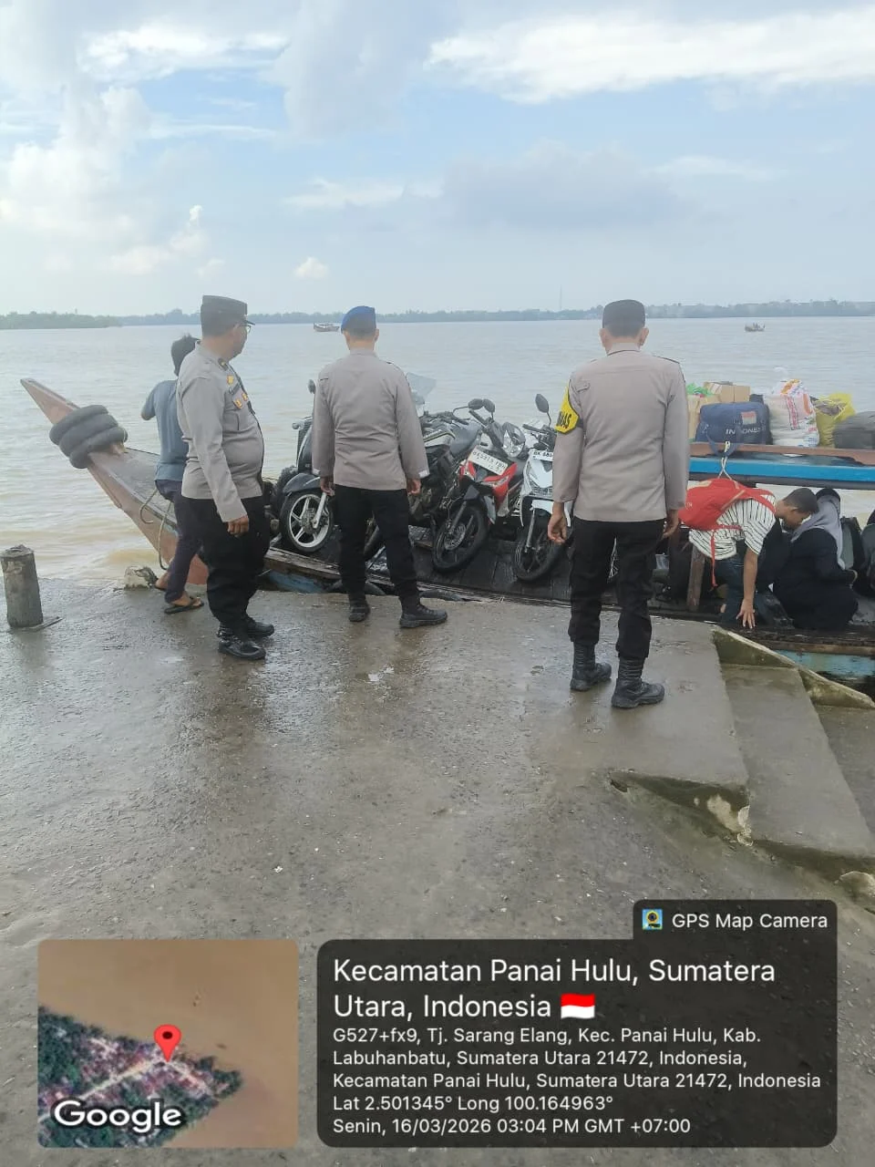 Polres Kabupaten Labuhanbatu Pemantauan  Kapal Penyeberangan Tanjung Sarang Elang - Panai Tengah.
