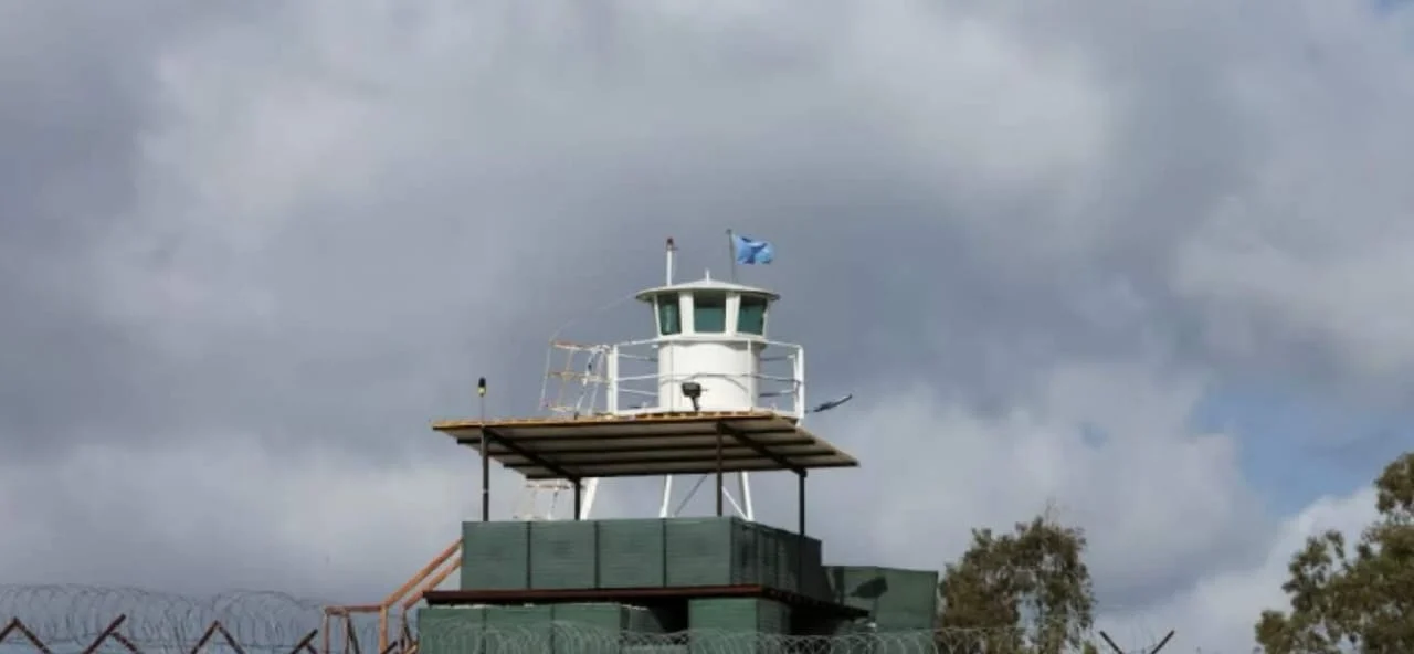 Seorang prajurit pasukan perdamaian asal Indonesia yang bertugas di UNIFIL tewas usai serangan Israel.