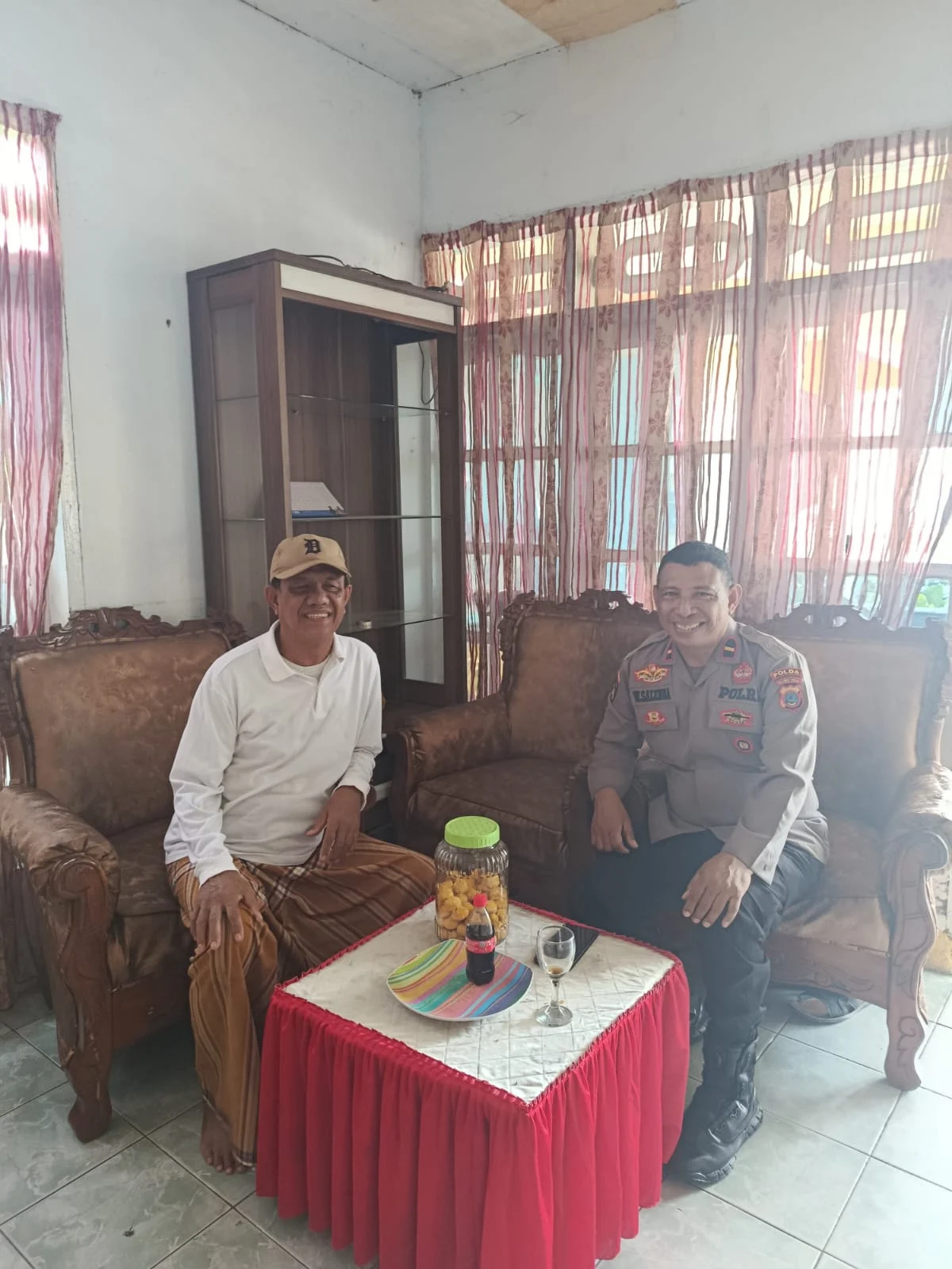 Kapolsek Palu Selatan, Melalui Kasuksektor Tatanga IPDA Welny Salenda, Menyambangi Masyarakat Di Wilayah, Kec. Tatanga, Kel. Nunu,   Untuk Mempererat Tali Silaturahmi Untuk Menciptakan Kamtibmas 