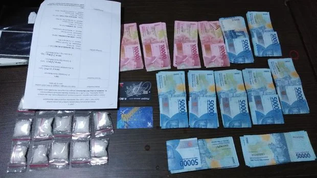 Terungkap, Coy Diduga Bandar Narkotika Sabu Miliki 8 Titik Jaringan Di Kec Marbau Labura.
Kapolsek : Tks Infonya , Akan Turun Kelapangan.
