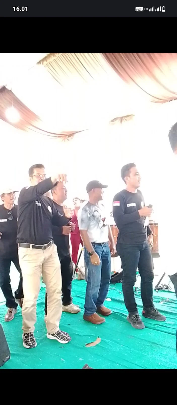 Jalin Kekompakan, Kasat Narkoba Polres Labuhanbatu Bersama KBO dan Media Satres Narkoba Hadiri Pernikahan Putri Dari Wartawan.