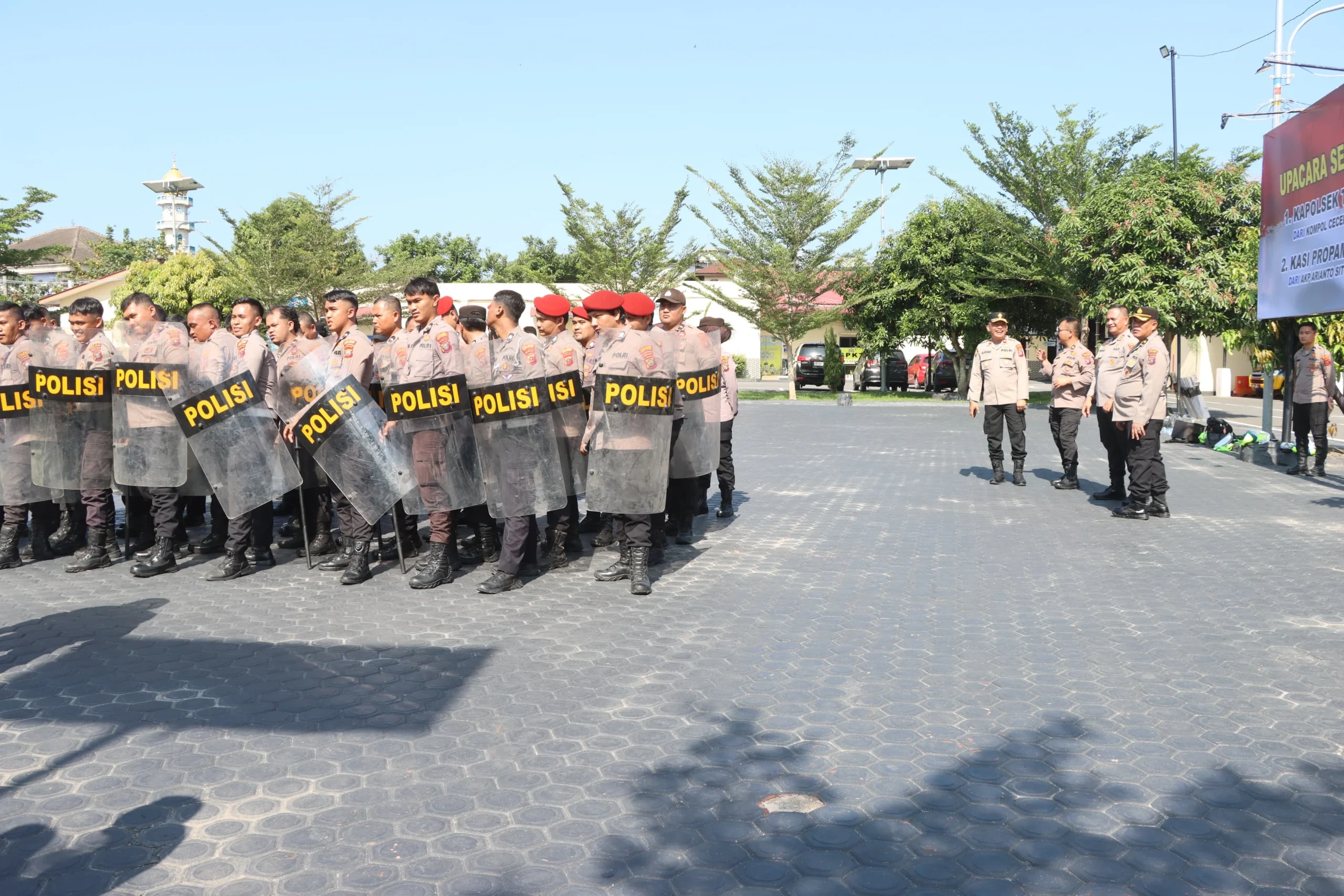 *Polres Batu Bara Gelar Simulasi Sispam Mako, Tingkatkan Kesiapsiagaan Personel*
