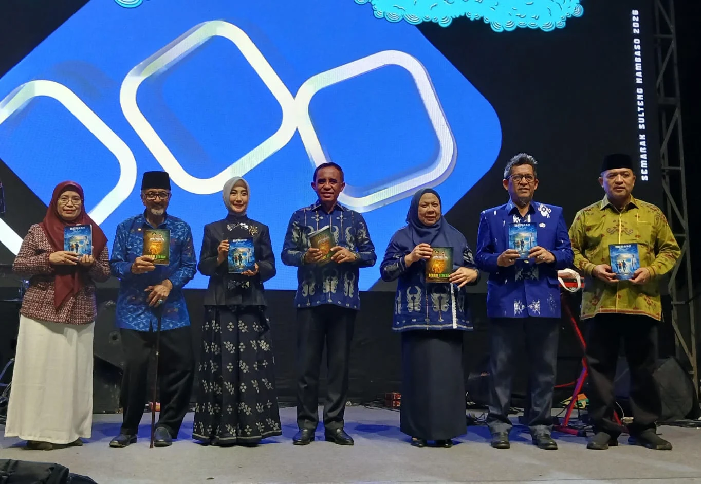 Prof Zainal Luncurkan Dua Buku Fenomenal, Bahas Gebrakan BERANI Anwar - Reny
