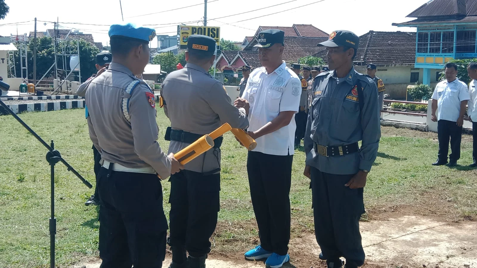 Sinergi Lintas Sektoral, Kapolsek Bukit Kemuning Pimpin Apel Sabuk Kamtibmas
