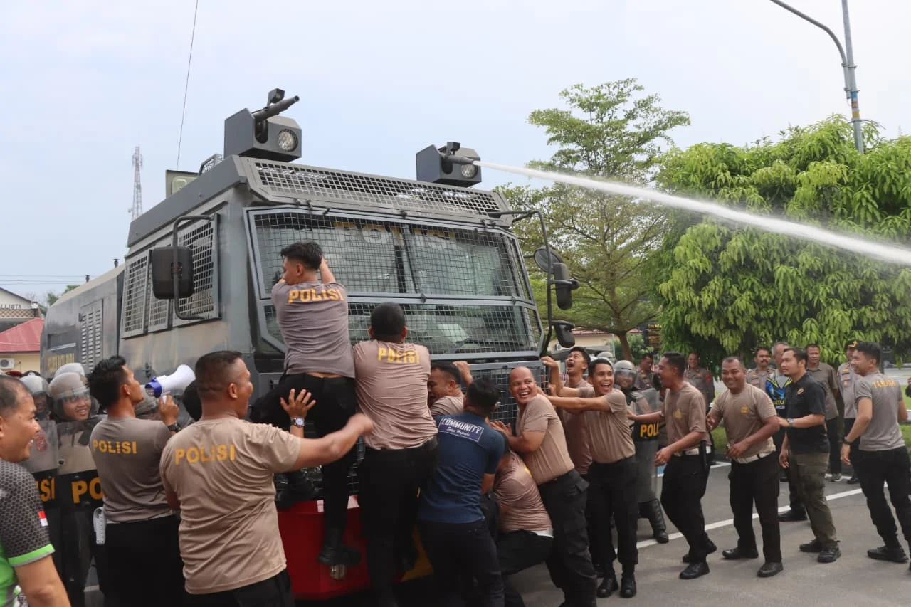 Polres Batu Bara Gelar Latihan Sispam Kota, Tingkatkan Kesiapsiagaan Personel Hadapi Potensi Ancaman
