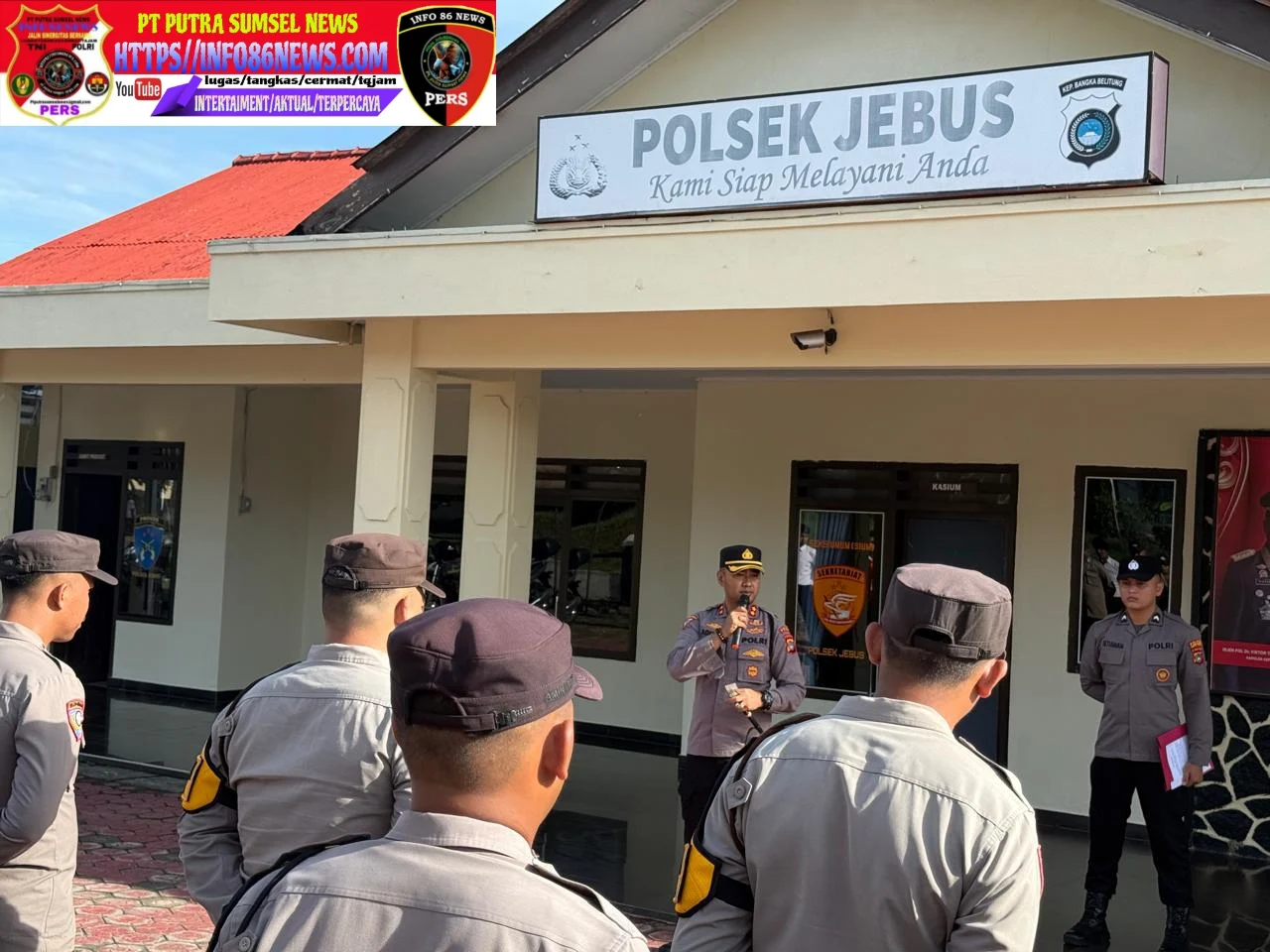 Kapolres Bangka Barat Sidak Polsek Jebus, Tekankan Disiplin hingga Pastikan Masyarakat Terlayani dengan Baik