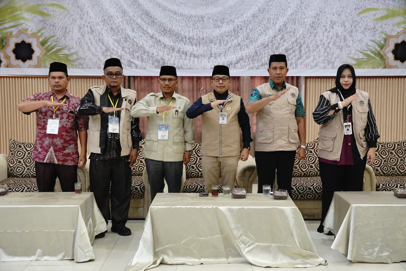 Sambut Kloter 09, Kakanwil Kemenhaj Sumut Tekankan Disiplin, Jaga Nusuk dan Hindari Makanan Luar Asrama