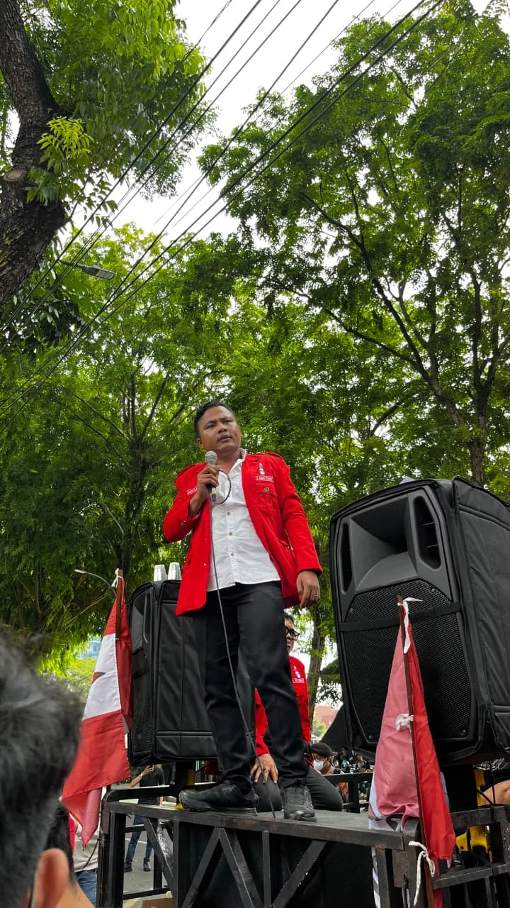 GMNI Gelar Aksi May Day di DPRD Provinsi  Sumut, Soroti Perburuhan Dan MBG Hingga Pendidikan