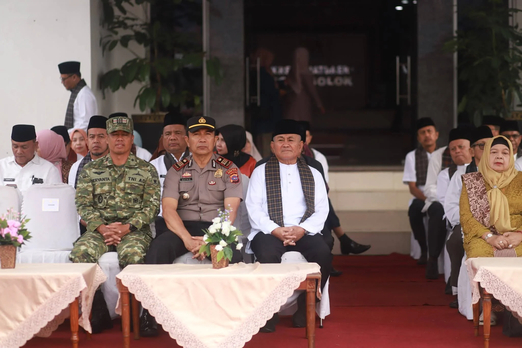 Wawako Solok Pimpin Upacara Hardiknas 2026, Tegaskan Komitmen Wujudkan Pendidikan Berkualitas