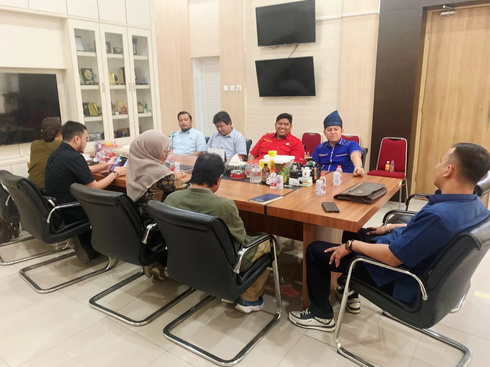 *PT. PLN (Persero) Selayaknya Leader Sektoral RUPTL 2025-2034,
Fakultas Hukum USU Dukung Perjuangan SP PLN* 