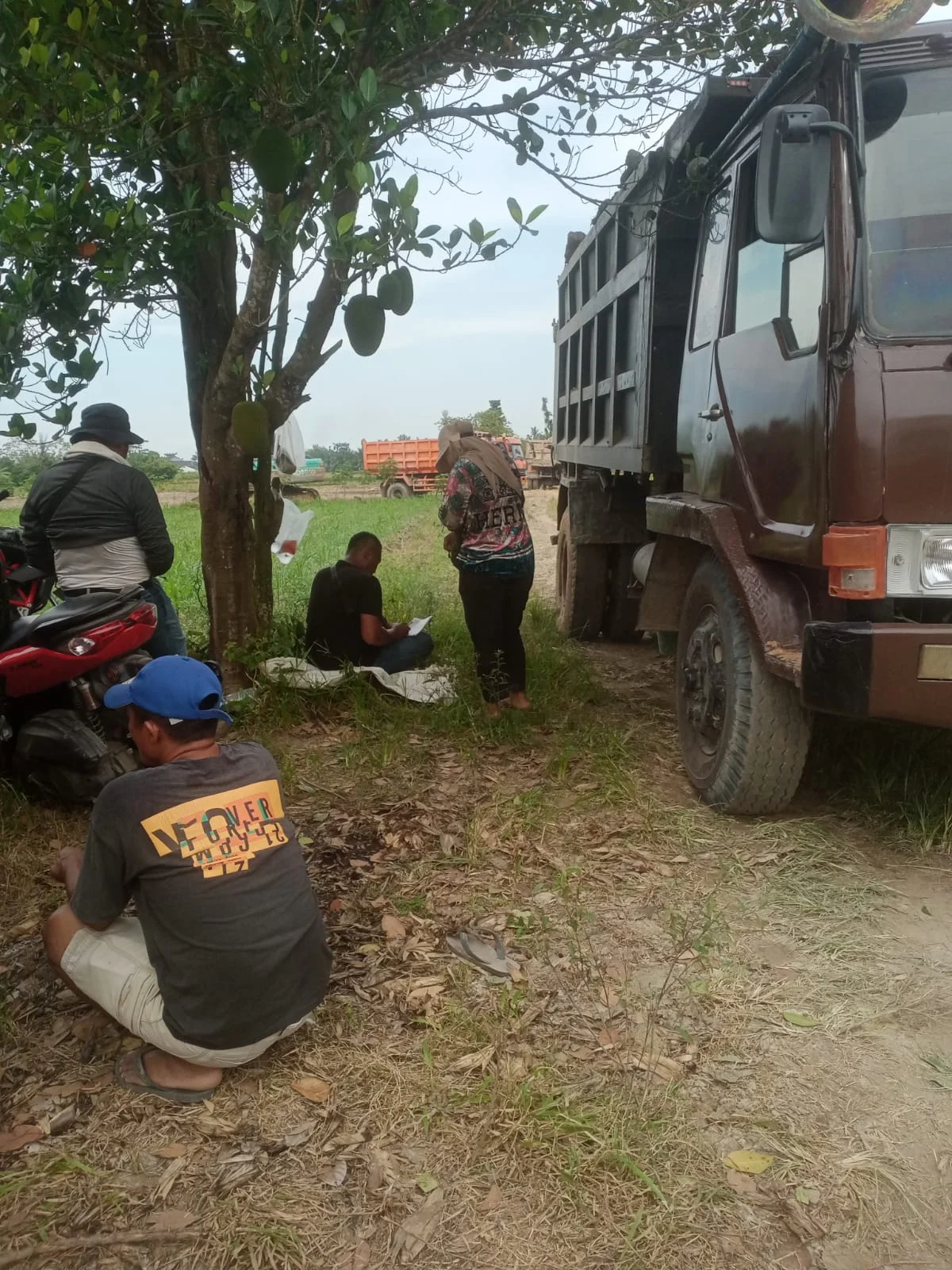 Diduga Galian C Ilegal Di Dusun Karya Desa Aras Kabu Deli Serdang Semakin Merajalela