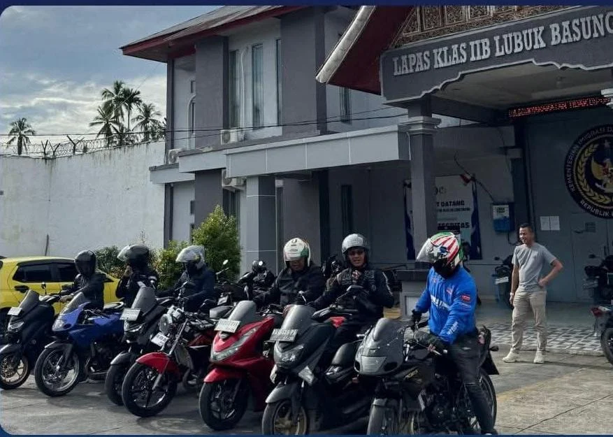 Dari Jalanan Menuju Persaudaraan: Touring Kalapas Solok Jadi Ajang Pererat Sinergi Antar Lapas