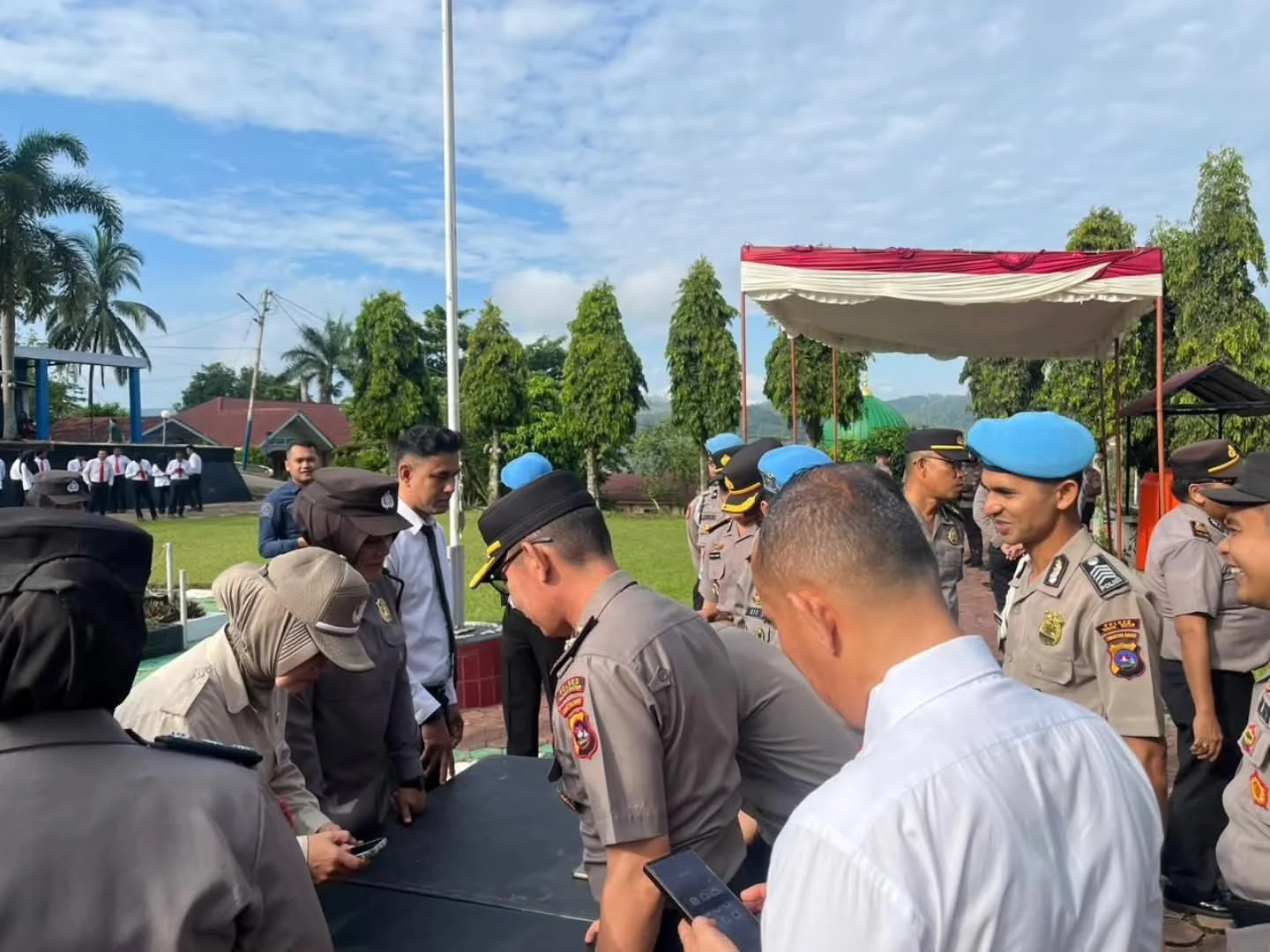 Wakapolres Tanah Datar Pimpin Ops Gaktibplin untuk Tingkatkan Disiplin Personel