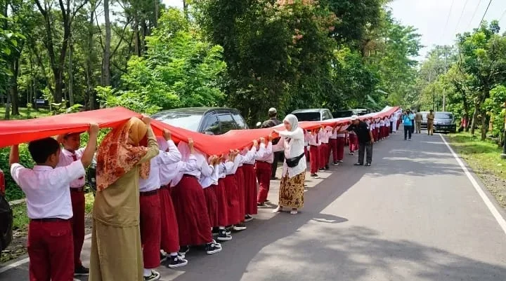 Peringatan HKPN 2026: SWI Kobarkan Semangat Nasionalisme Lewat Pembentangan Bendera Raksasa 1.000 Meter di Boyolali
