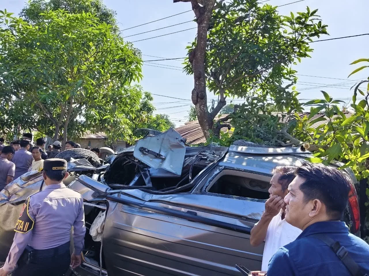 Laka Maut di Perlintasan KA, Polres Tebing Tinggi Evakuasi Korban dan Amankan TKP
