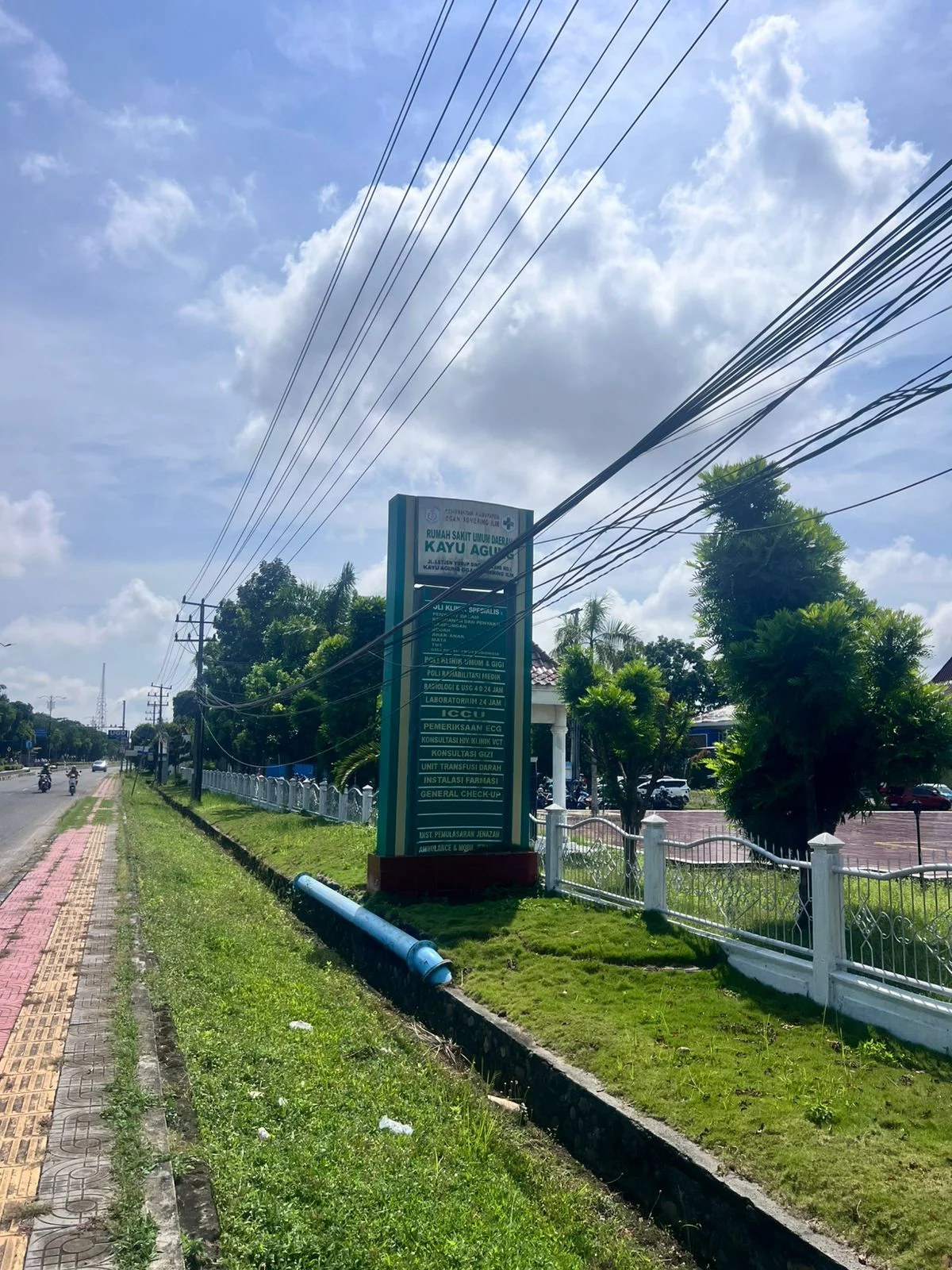 Pemkab OKI Rutin Tertibkan Kabel Udara, Provider Nakal Masih Berulah