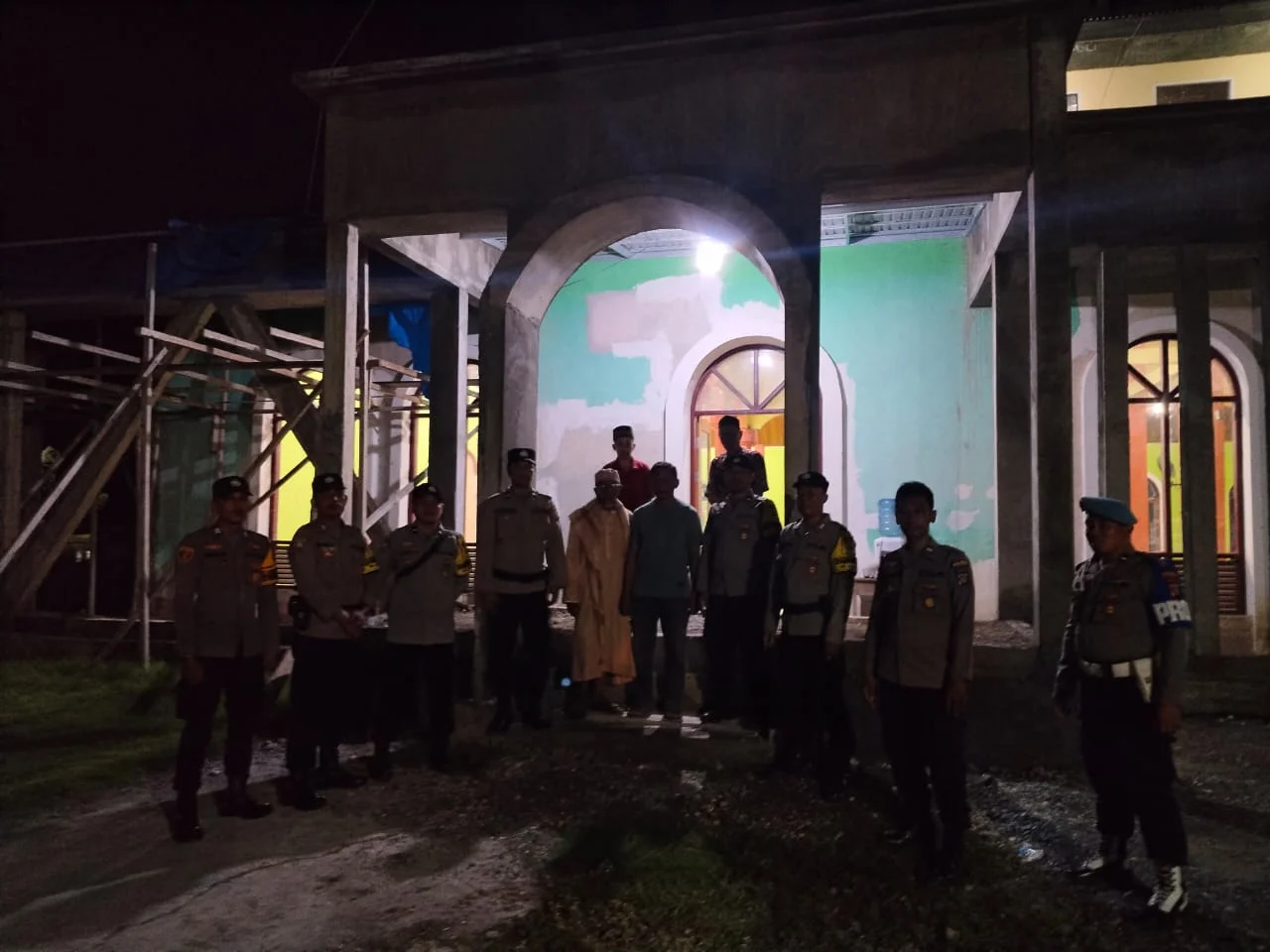 *Polres Touna Kawal Malam Takbiran Idul Adha 1447 H, AKBP Yanna: Seluruh Kegiatan Berlangsung Aman dan Kondusif*